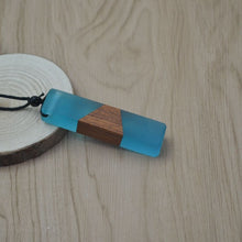 Load image into Gallery viewer, Wood Resin Necklaces